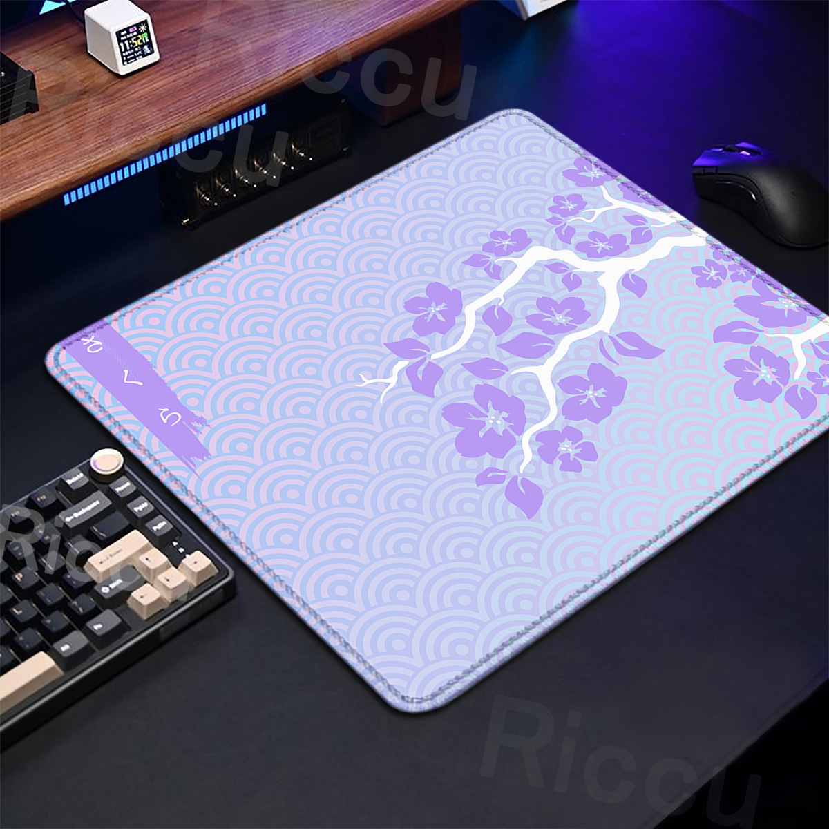 Purple Sakura Table Pad Gaming - Desk Setup Blue recension och pris