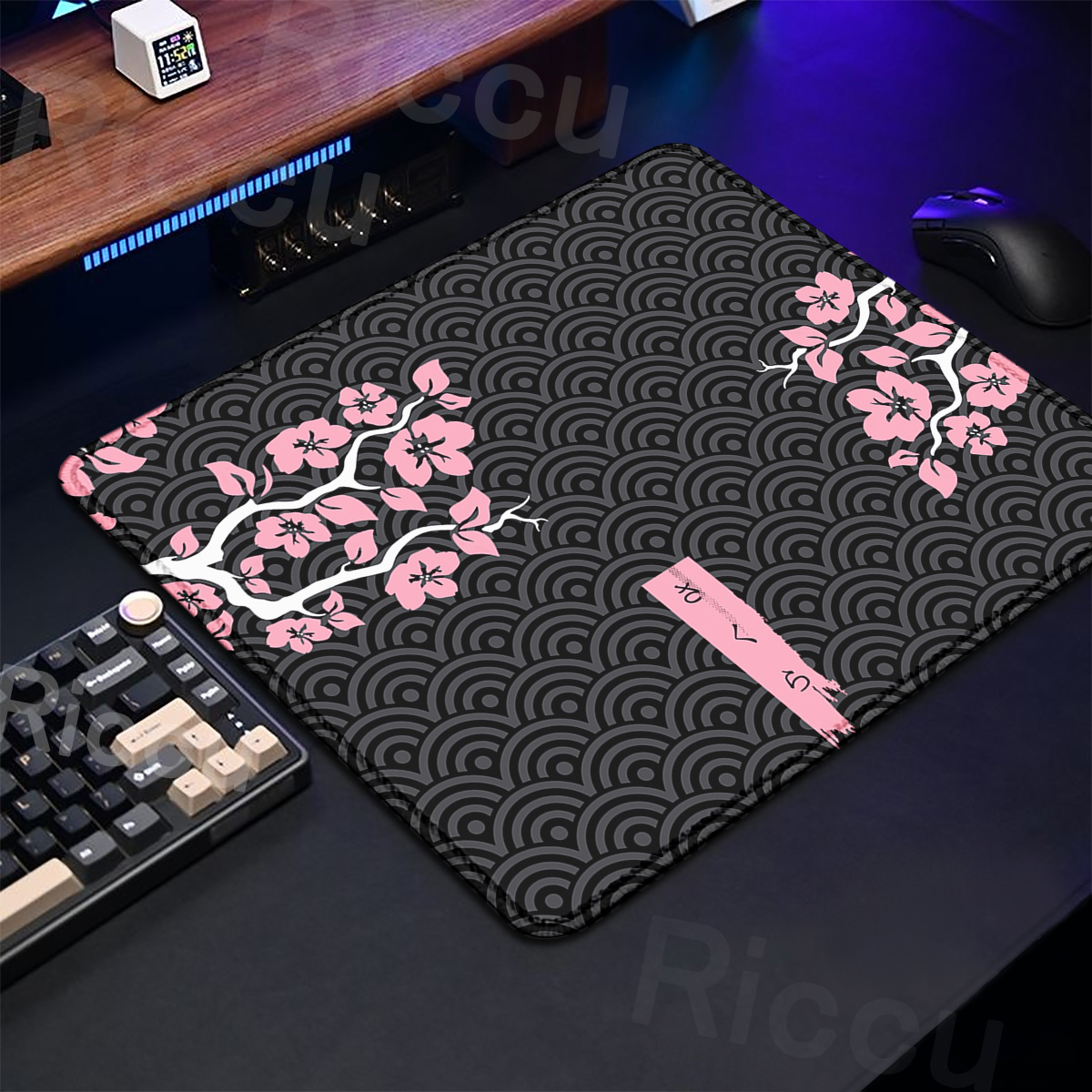Purple Sakura Table Pad Gaming - Desk Setup Blue recension och pris
