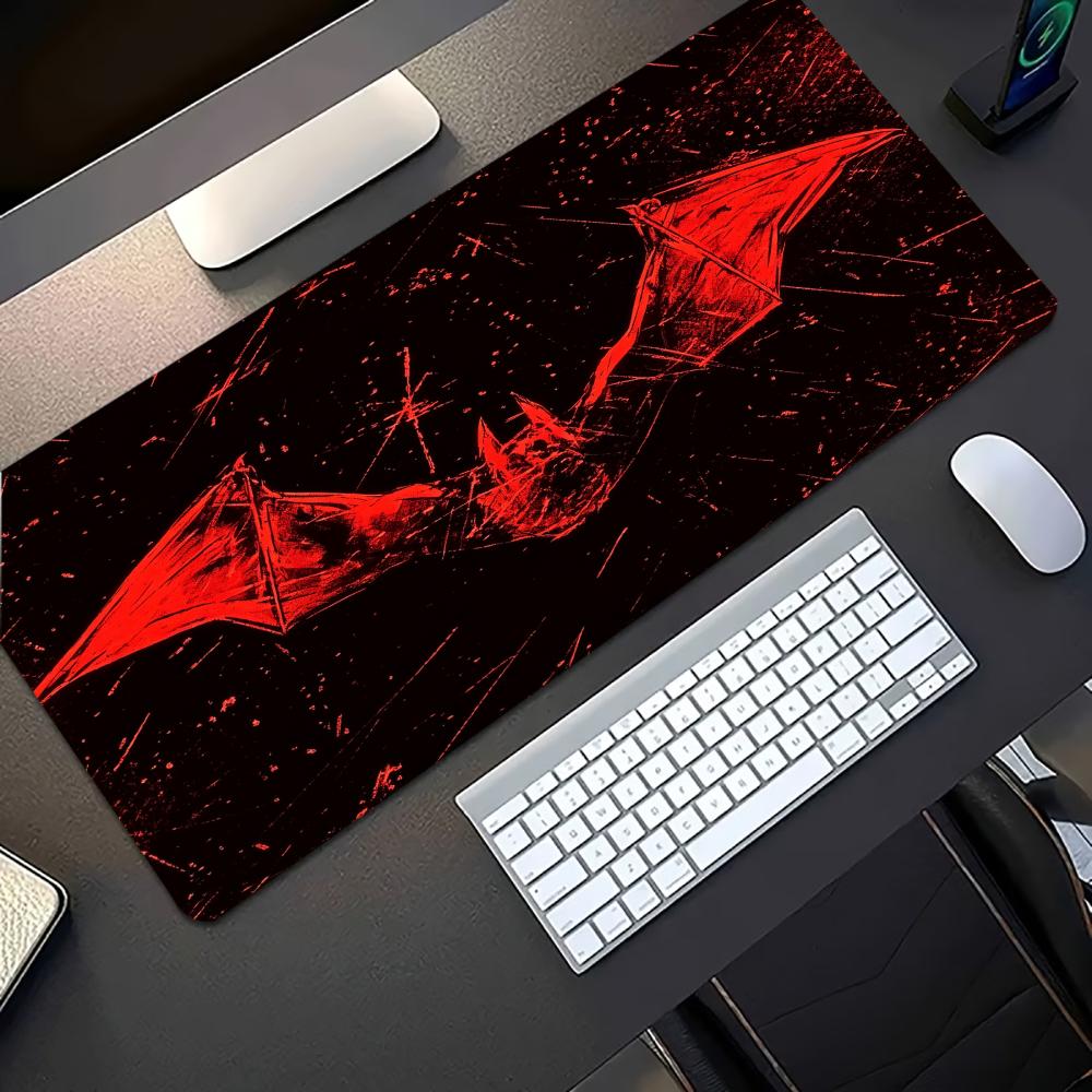 Dark Red Bat Pattern Large Gam - Desk Setup Red recension och pris