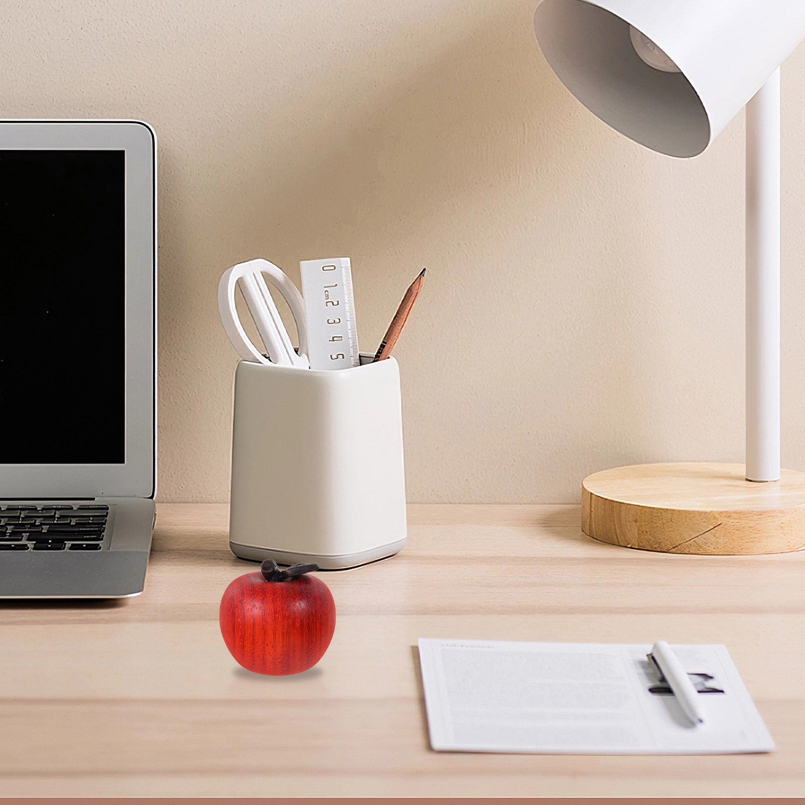Smooth Finish Red Sandalwood M - Desk Setup Red recension och pris