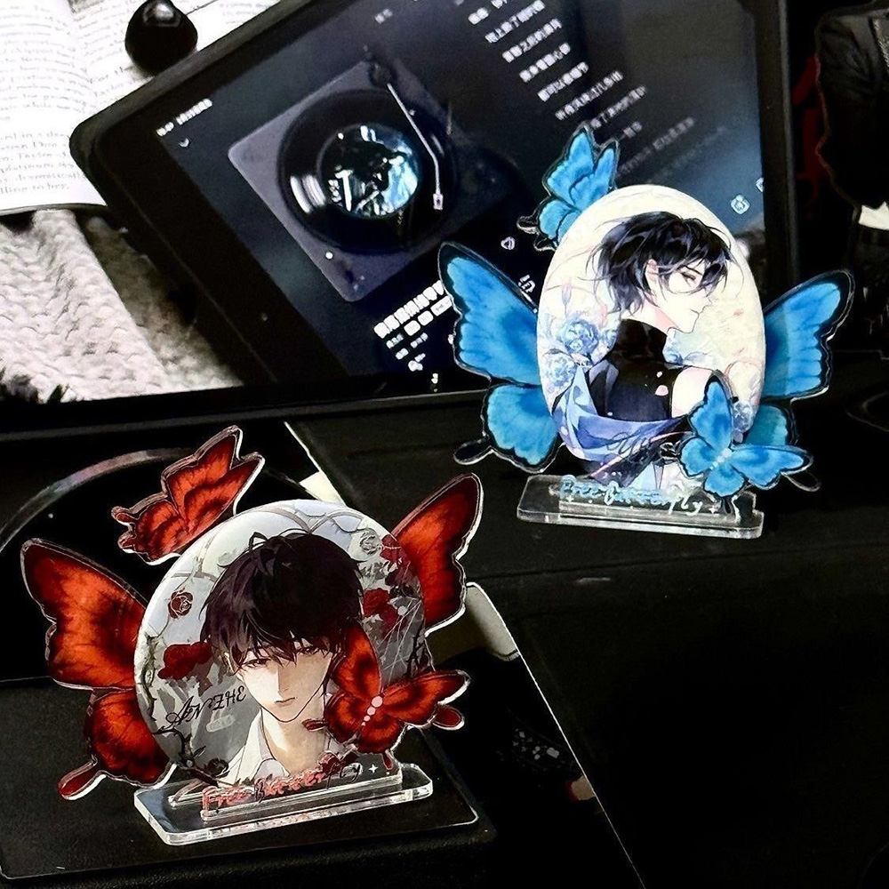 4Pcs Butterfly Acrylic Badge D - Desk Setup Photo recension och pris