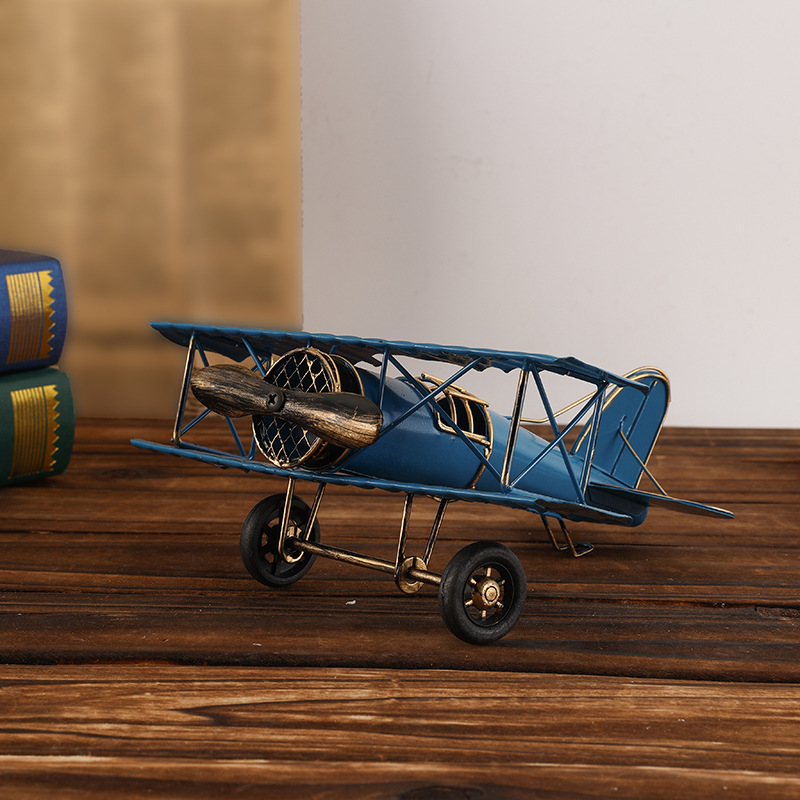 Retro Iron Metal Aircraft Mode - Desk Setup Photo recension och pris